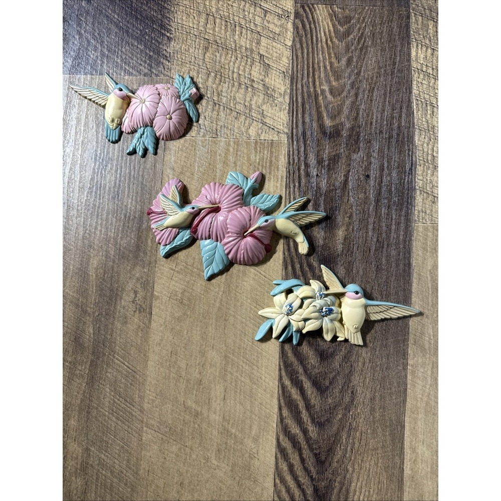 Vintage Burwood 3D Hummingbird/pastel Flowers Wall Plaques Fairy Cottage✅desc